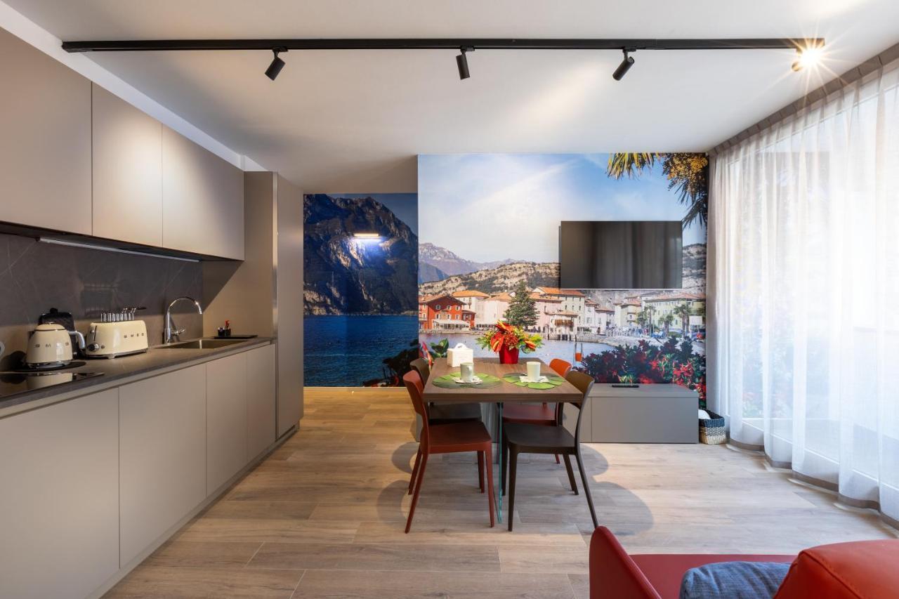 Boutique Apartments By Annalisa Torbole Sul Garda ภายนอก รูปภาพ