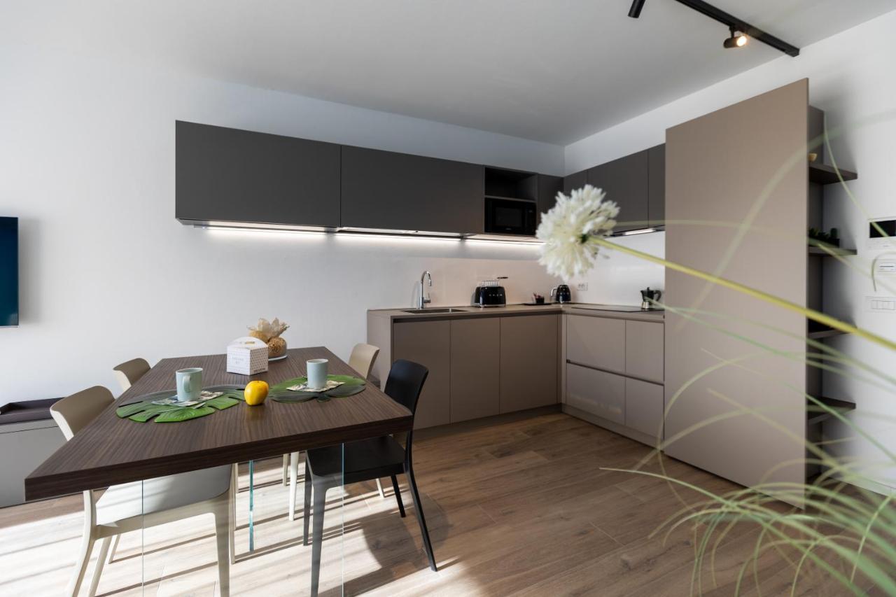 Boutique Apartments By Annalisa Torbole Sul Garda ภายนอก รูปภาพ