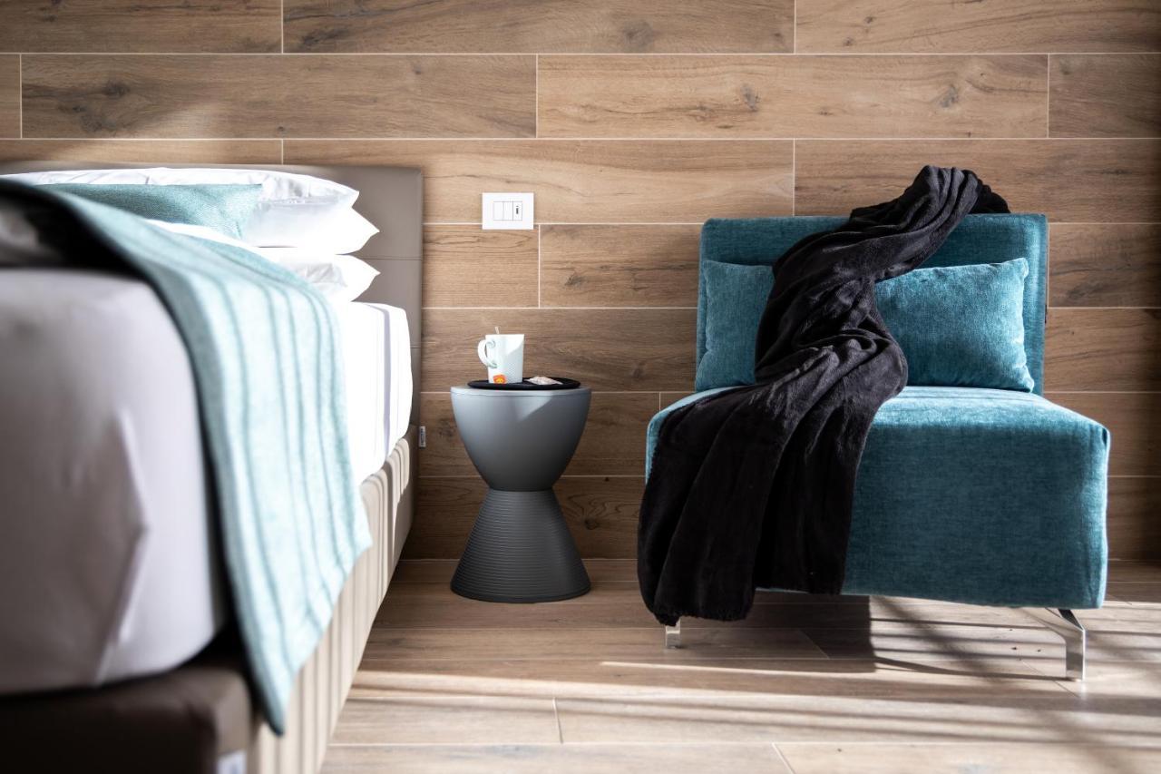 Boutique Apartments By Annalisa Torbole Sul Garda ภายนอก รูปภาพ