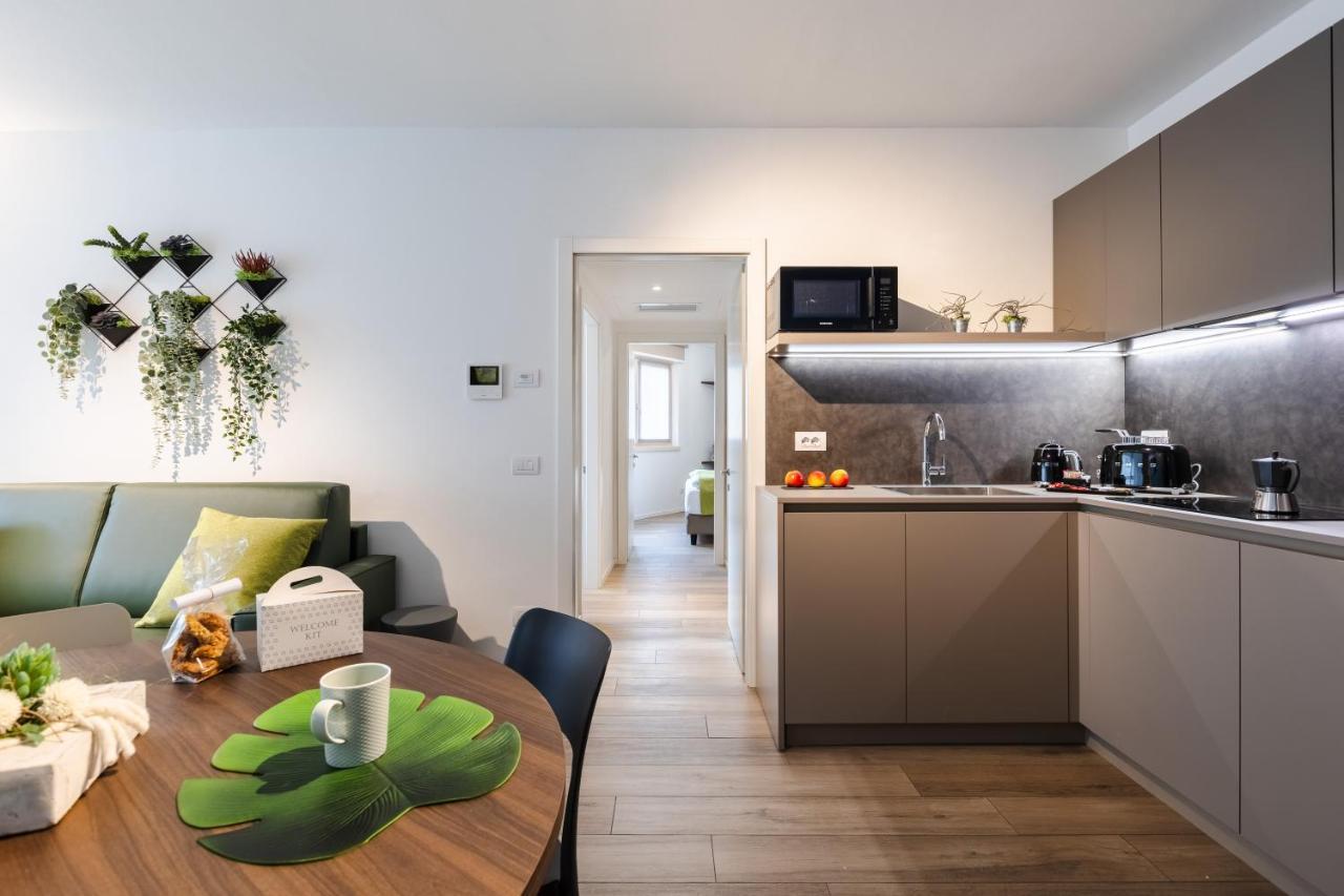 Boutique Apartments By Annalisa Torbole Sul Garda ภายนอก รูปภาพ