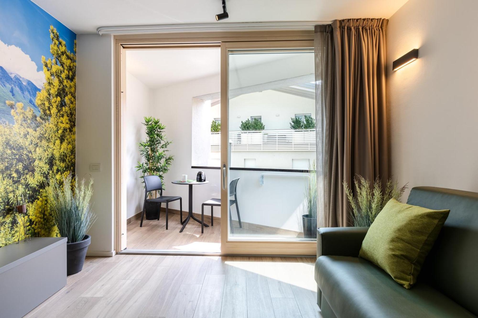Boutique Apartments By Annalisa Torbole Sul Garda ภายนอก รูปภาพ
