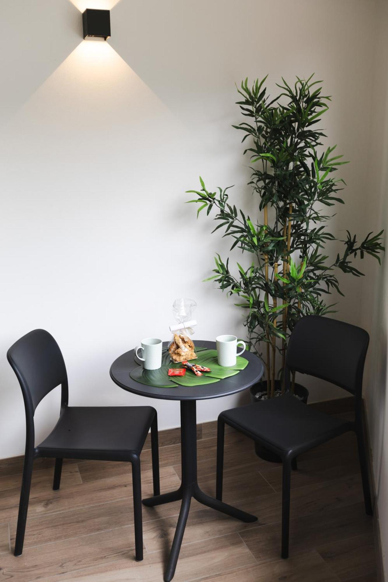 Boutique Apartments By Annalisa Torbole Sul Garda ภายนอก รูปภาพ